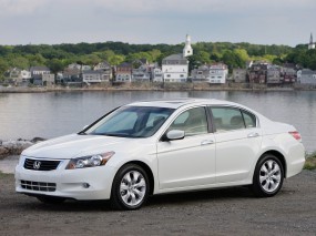 Honda Accord 2.0 MT