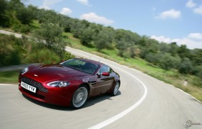 Aston Martin V8 Vantage (2005)