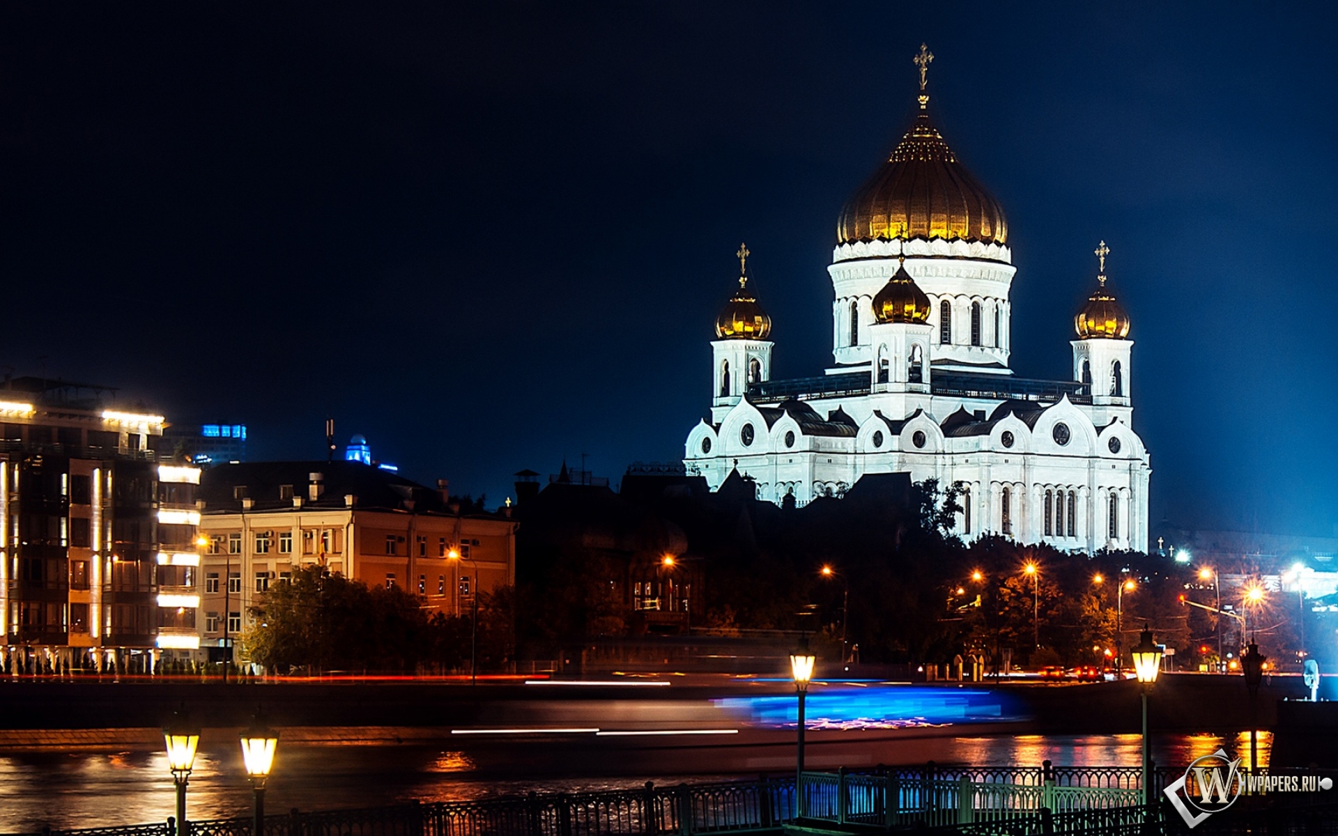 храм христа спасителя вечером