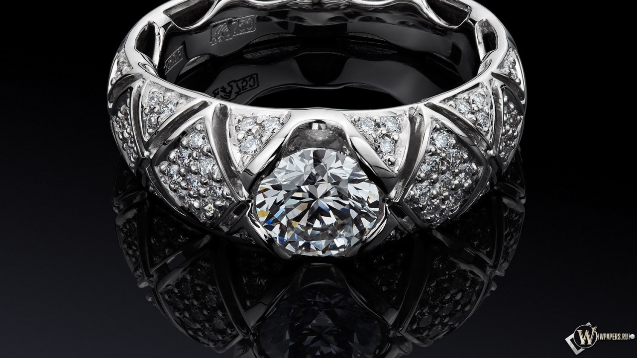 Бриллиантовое кольцо 1280x720