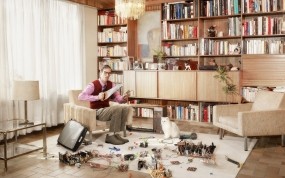Обои Креативное фото Gregor Collienne: Комната, Кот, Телевизор, Разное