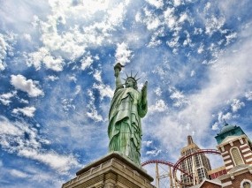 Обои Статуя Свободы: Облака, Небо, Америка, Статуя свободы, США, Прочая архитектура