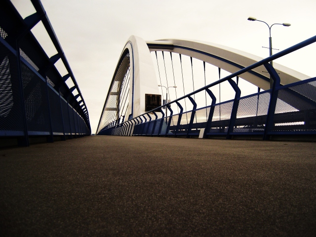 Пешеходная дорожка моста