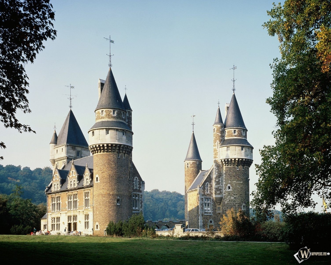 Замок в Бельгии 1280x1024