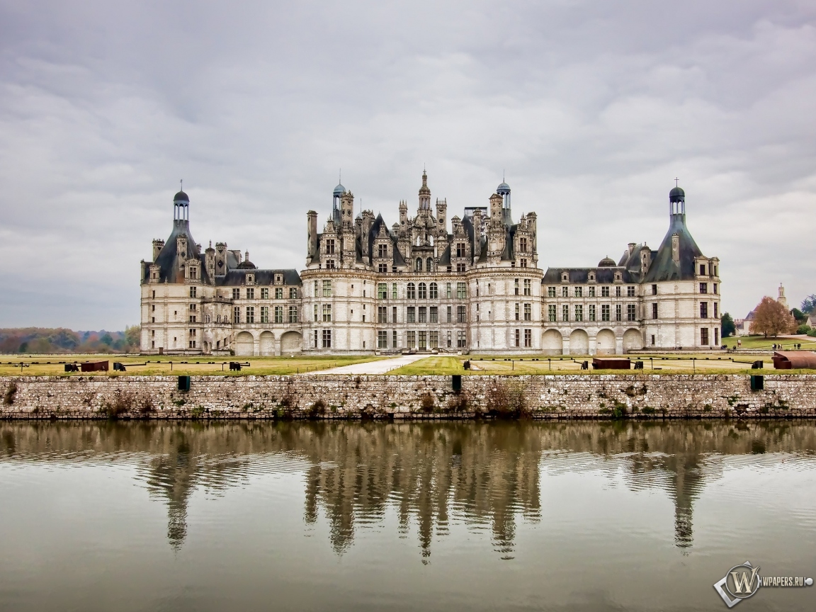 Замок во Франции 1152x864