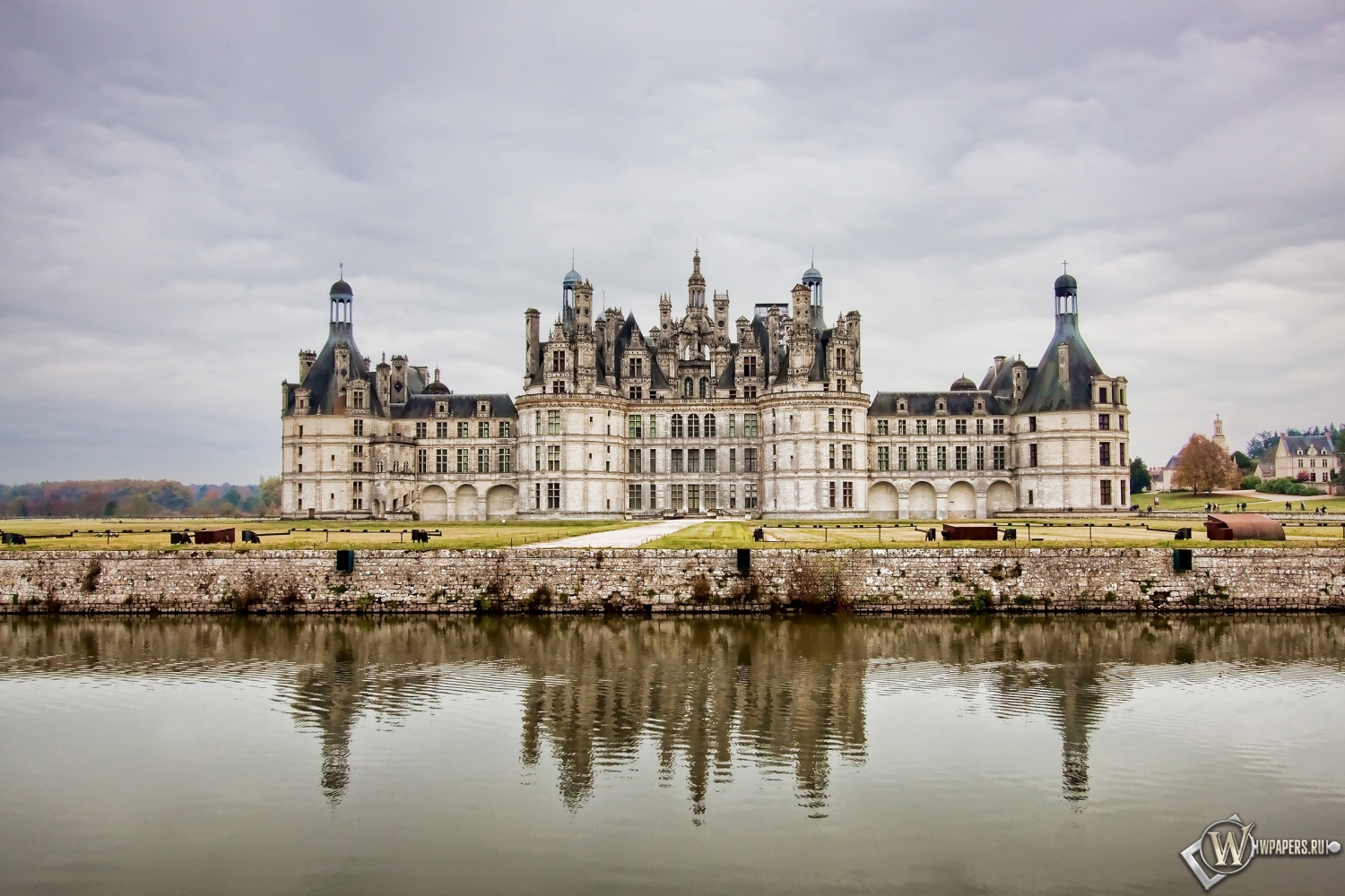 Замок во Франции 1500x1000