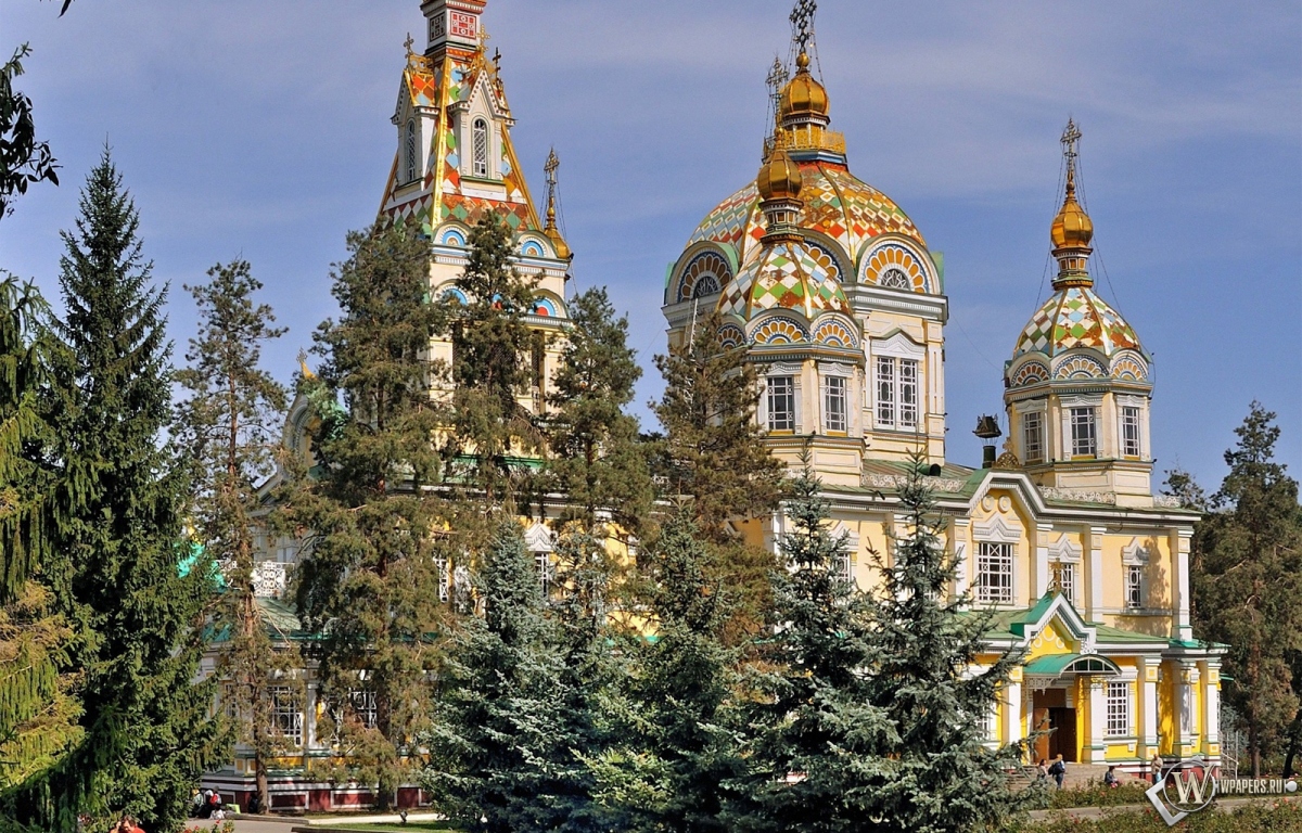 Церкви Казахстана 1200x768