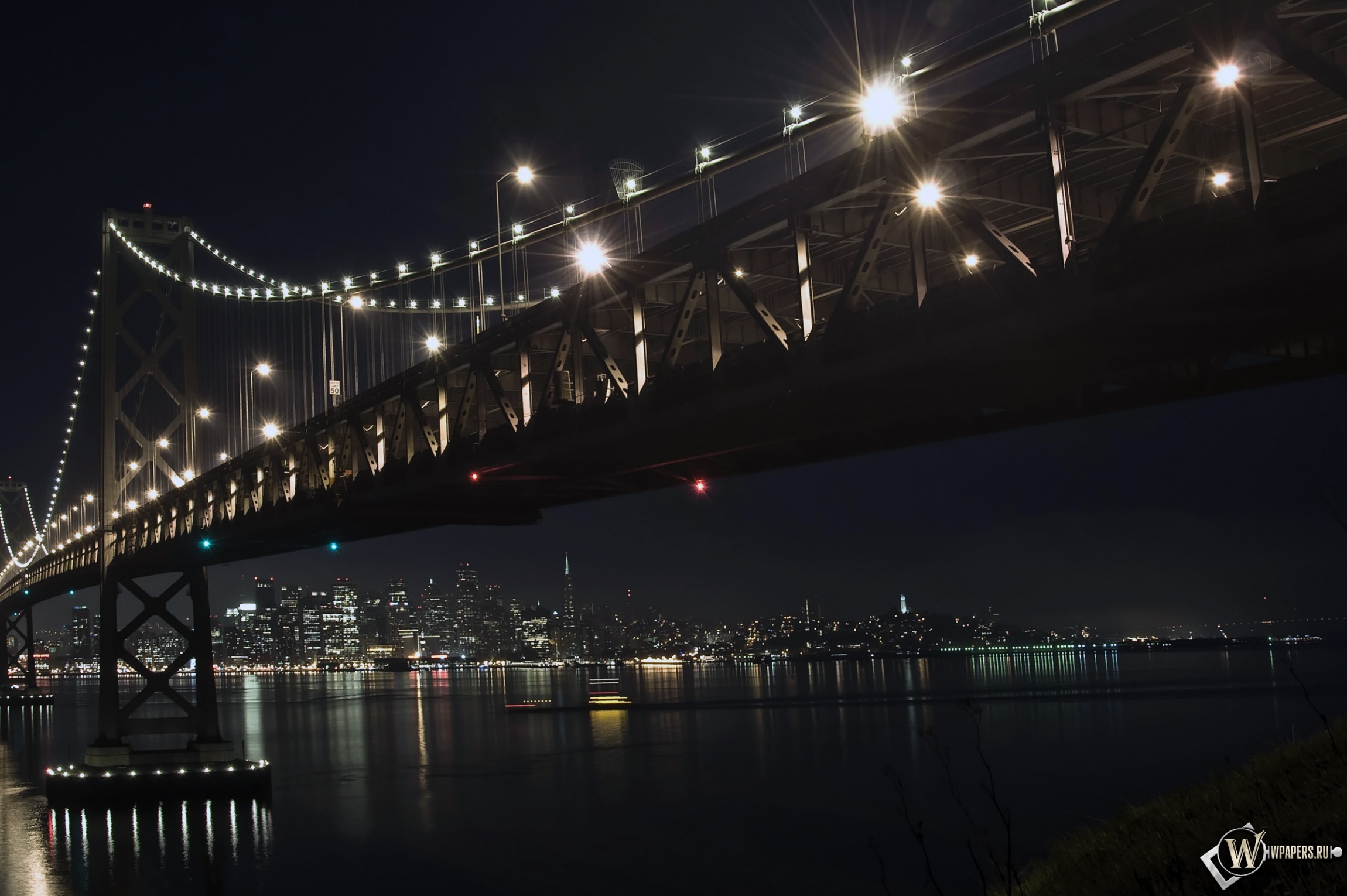 Мост зимней ночью 2300x1530
