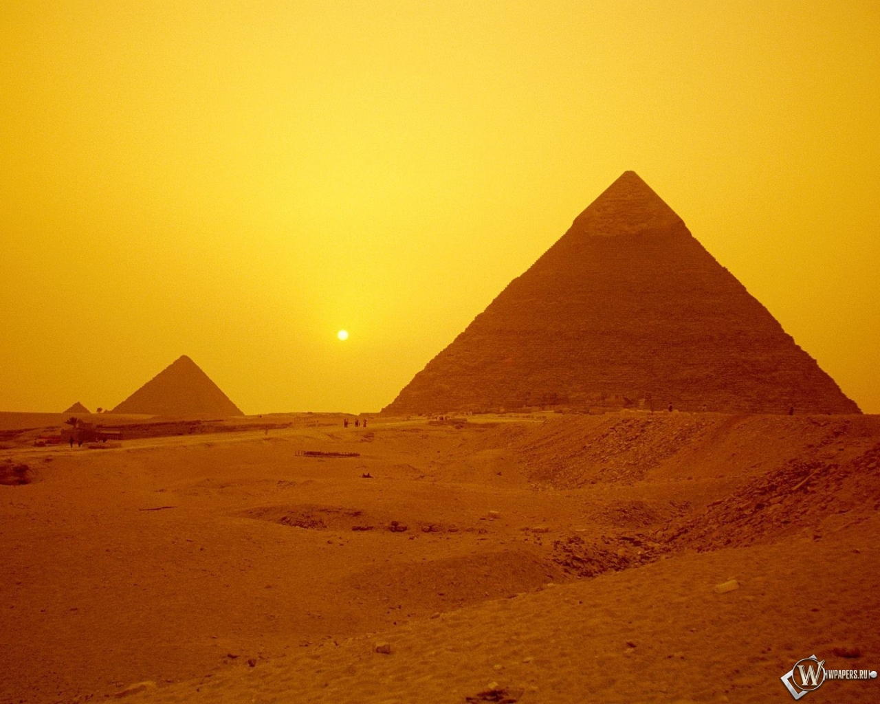 Пирамиды в Гизе 1280x1024