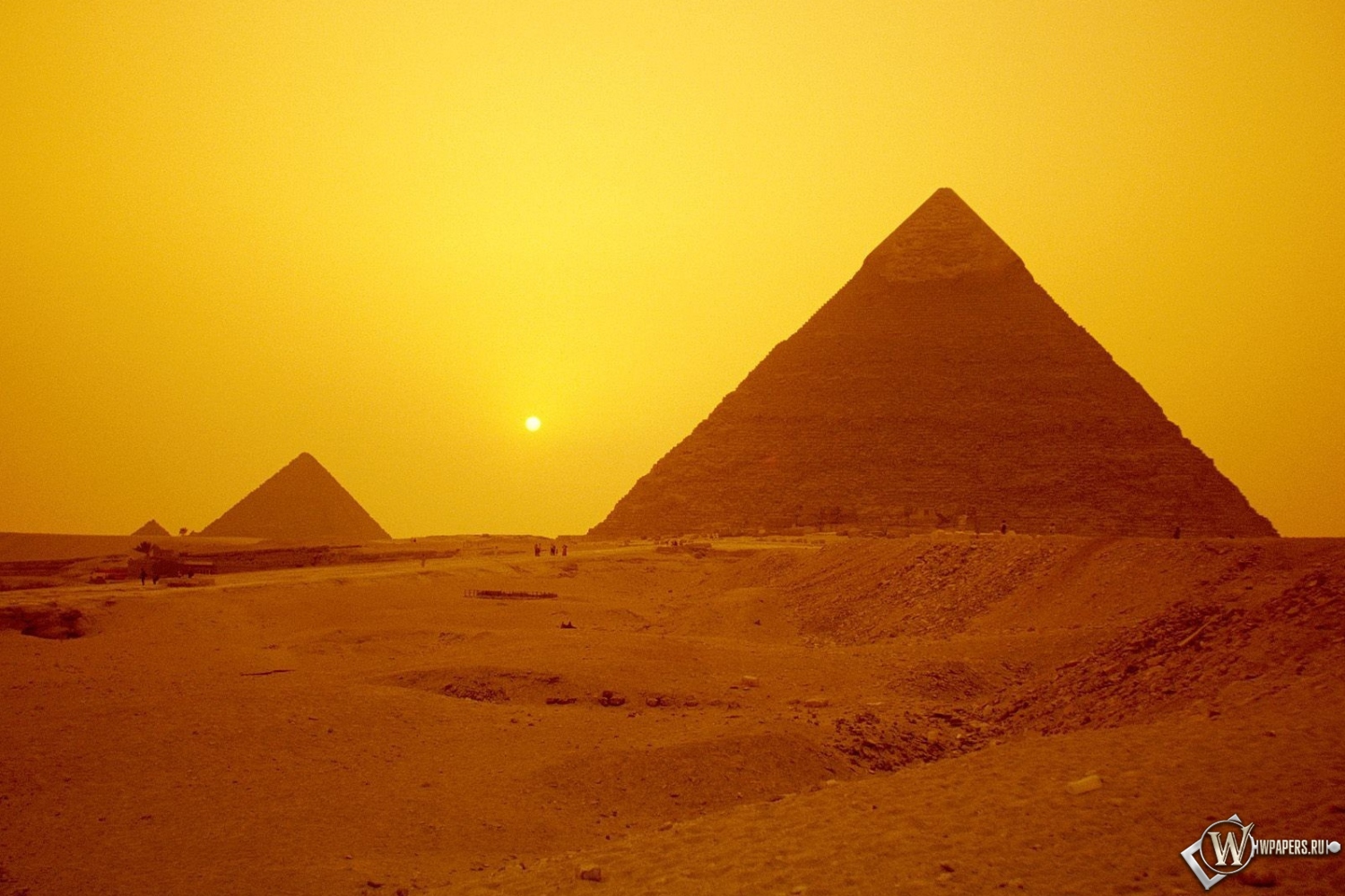 Пирамиды в Гизе 1500x1000