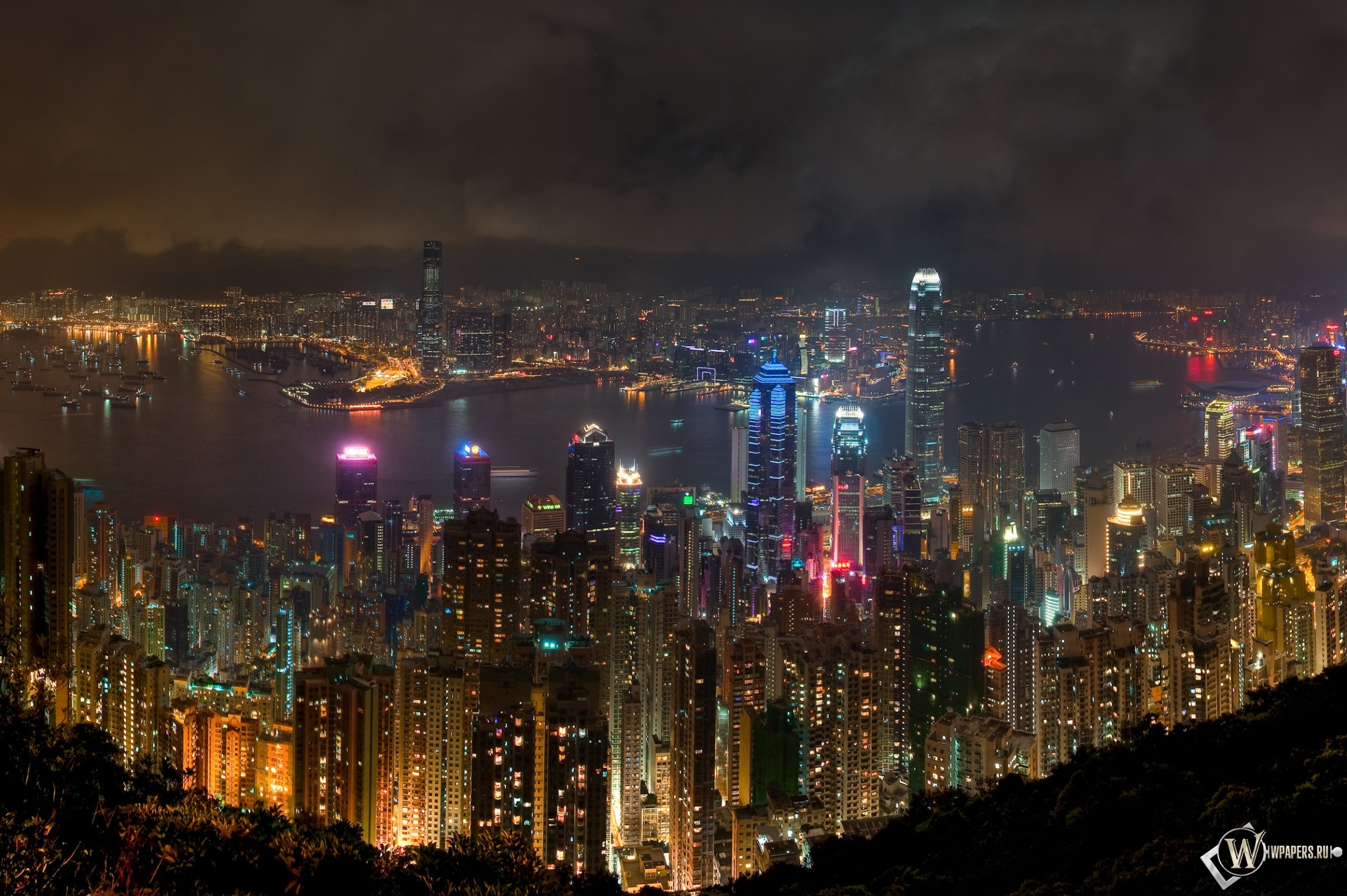 Ночной Гонконг 2300x1530