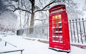 Обои Телефонная будка в Лондоне: Зима, Забор, Лондон, Будка, Города