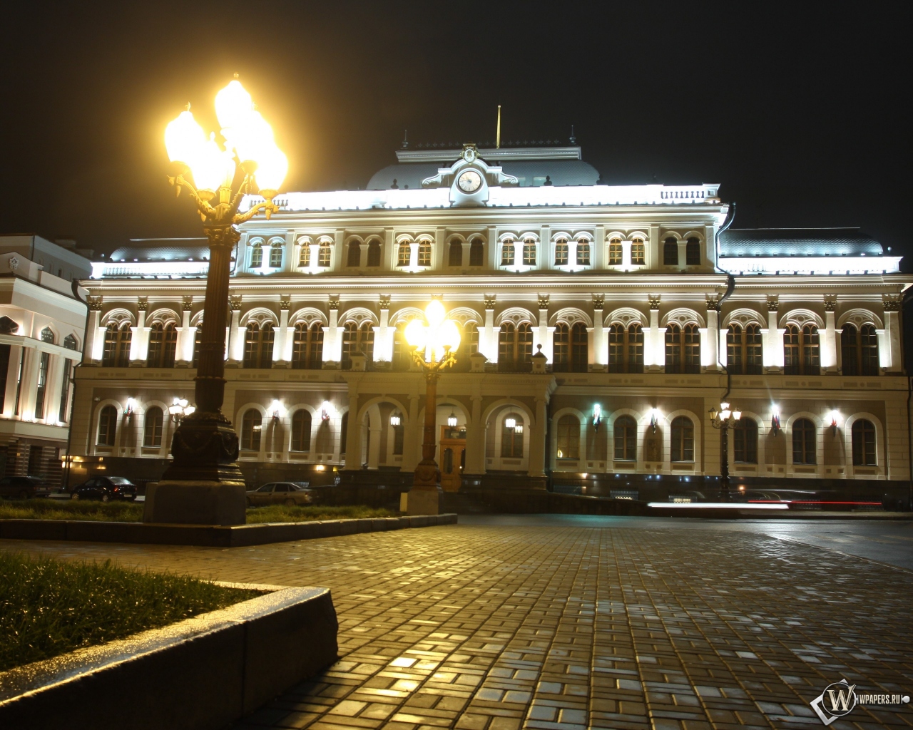 Казанская Ратуша на площади свободы 1280x1024
