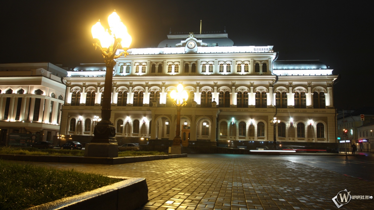 Казанская Ратуша на площади свободы 1280x720