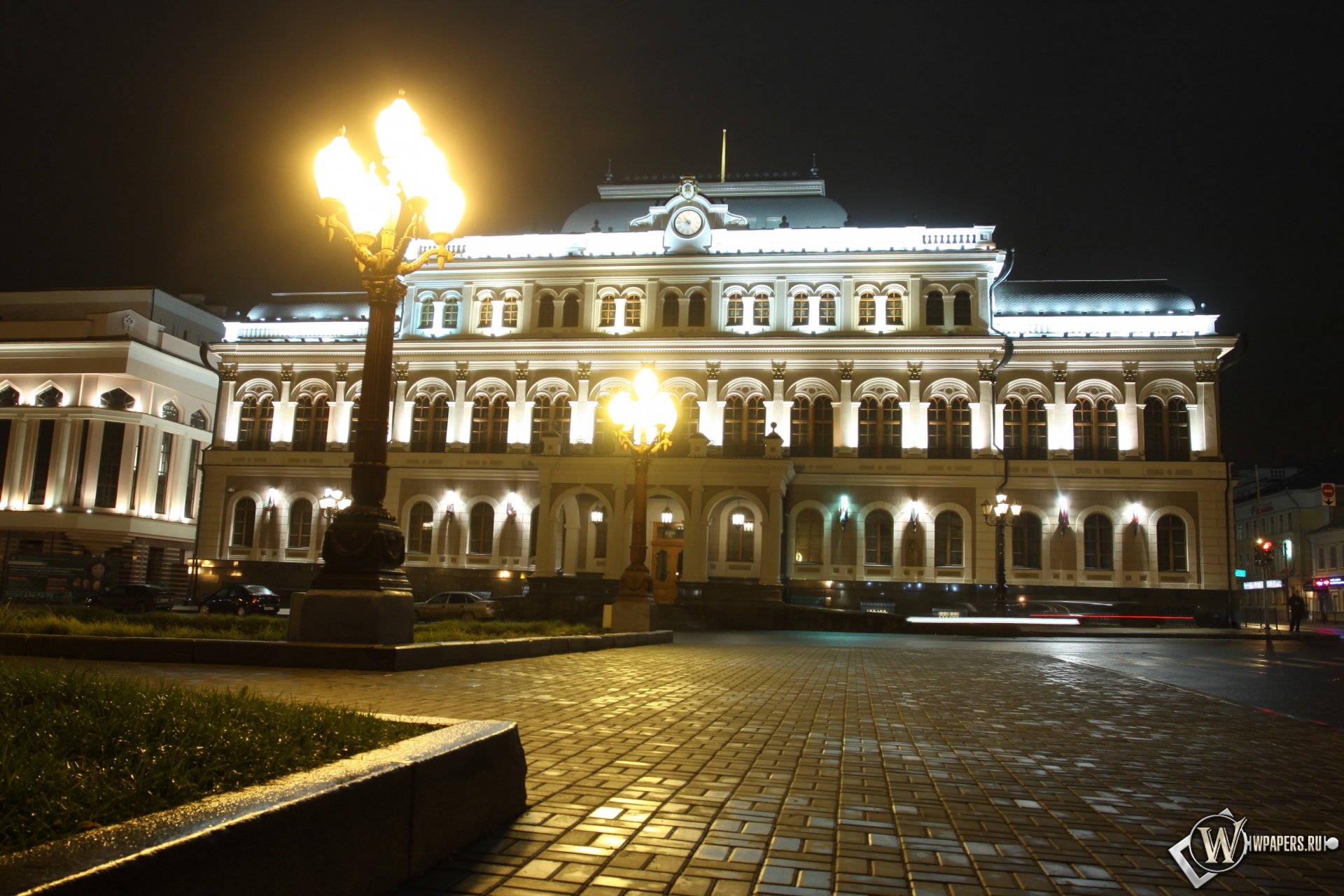 Казанская Ратуша на площади свободы 1920x1280