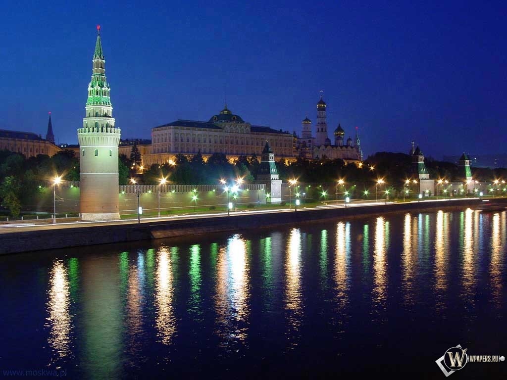 Москва Ночью на Красной Площади 1024x768