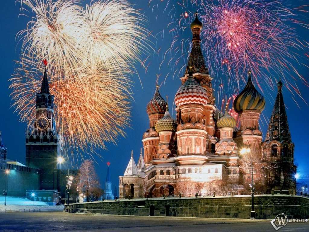 Москва Праздничный салют 1024x768