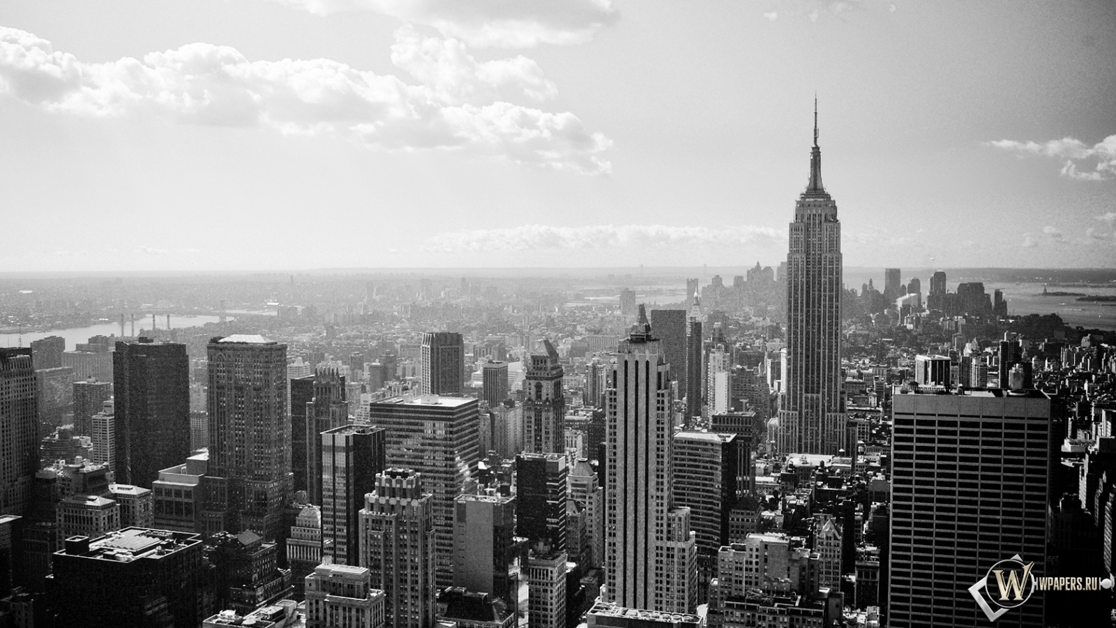 New-York black and white 1600x900