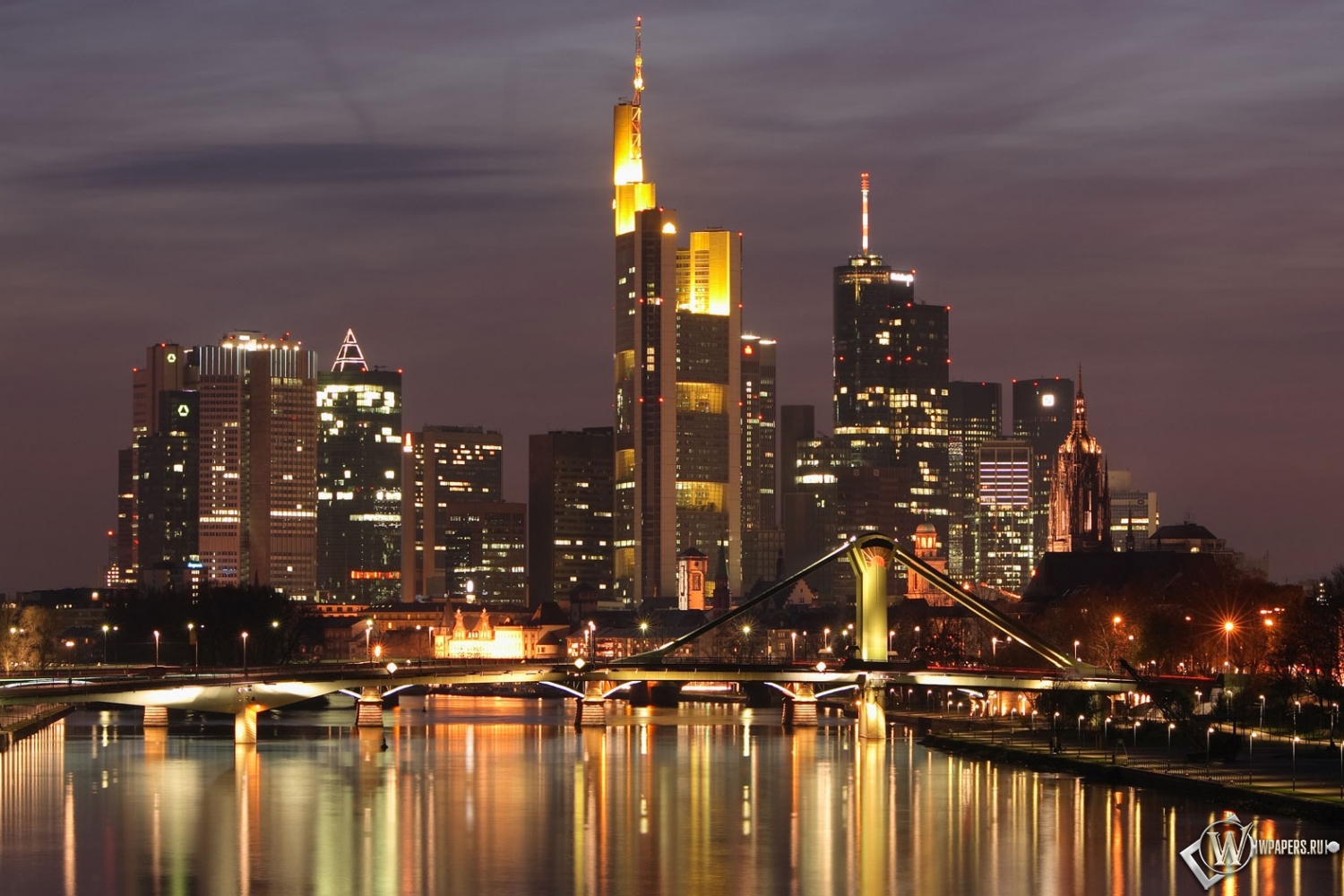 Frankfurt Skyline 1500x1000