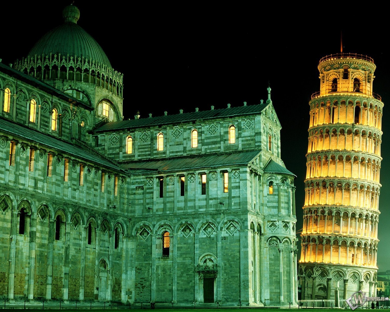 Башня Пиза в Италии 1280x1024