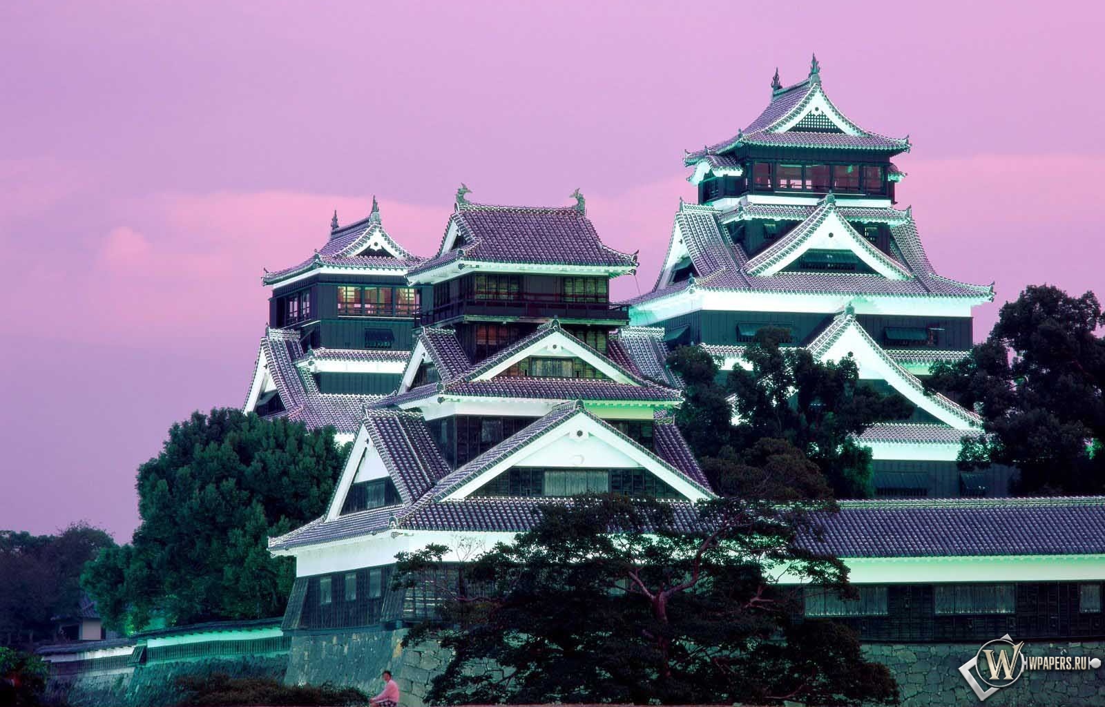 Замок Кумамото в Японии 1600x1024
