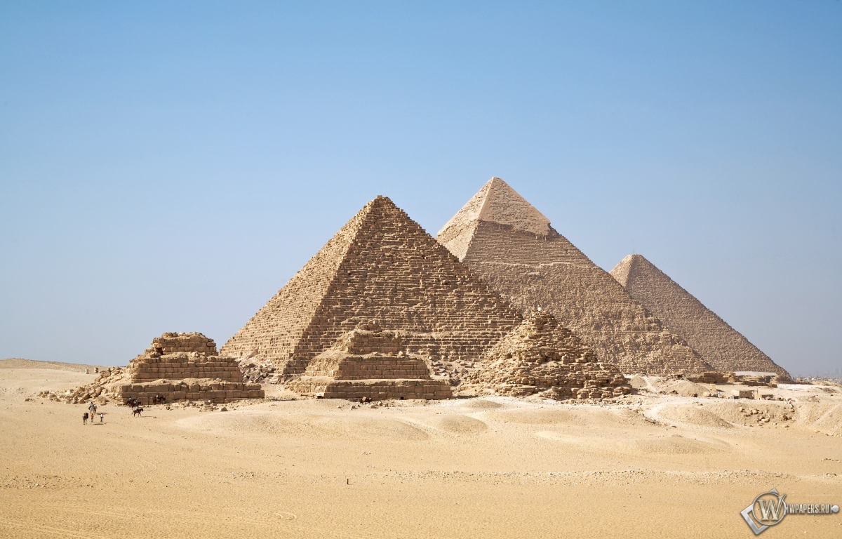 Пирамиды в Египте 1200x768