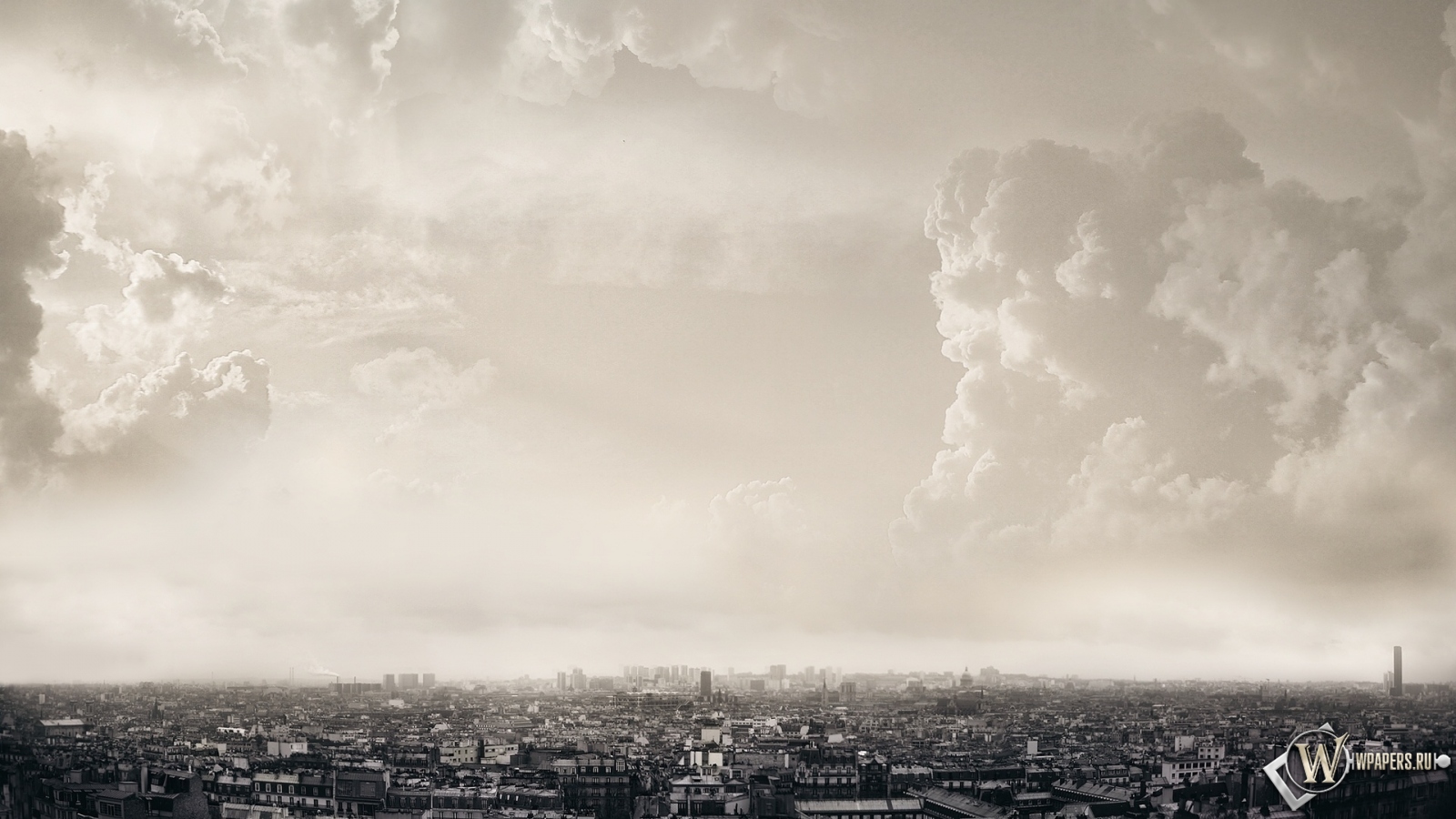 Облака над Парижем 1600x900