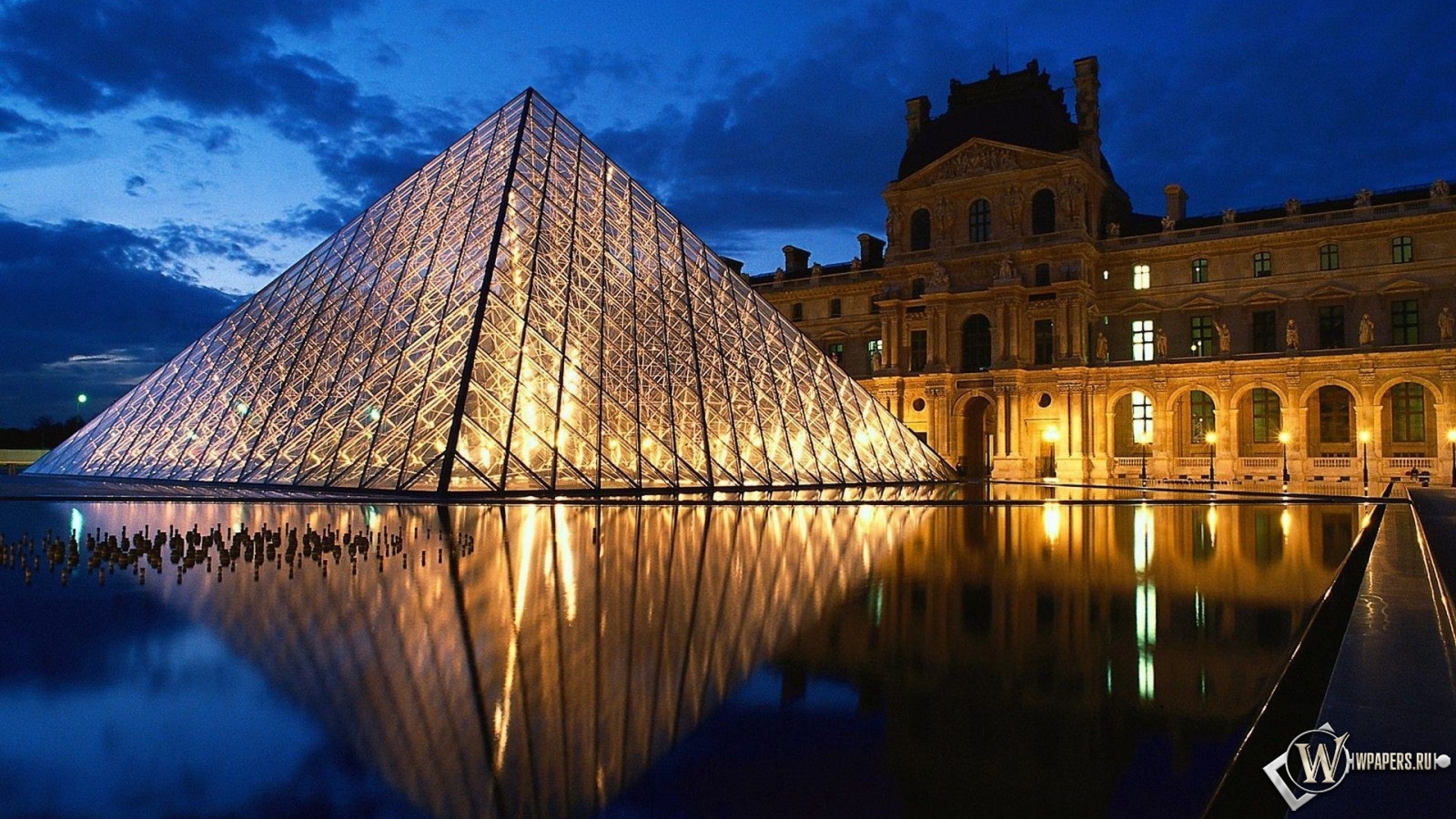 Лувр - Париж - Франция 1600x900