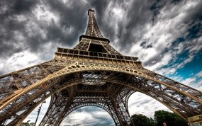 Обои Эйфелева башня: Облака, Париж, Эйфелева башня, Париж