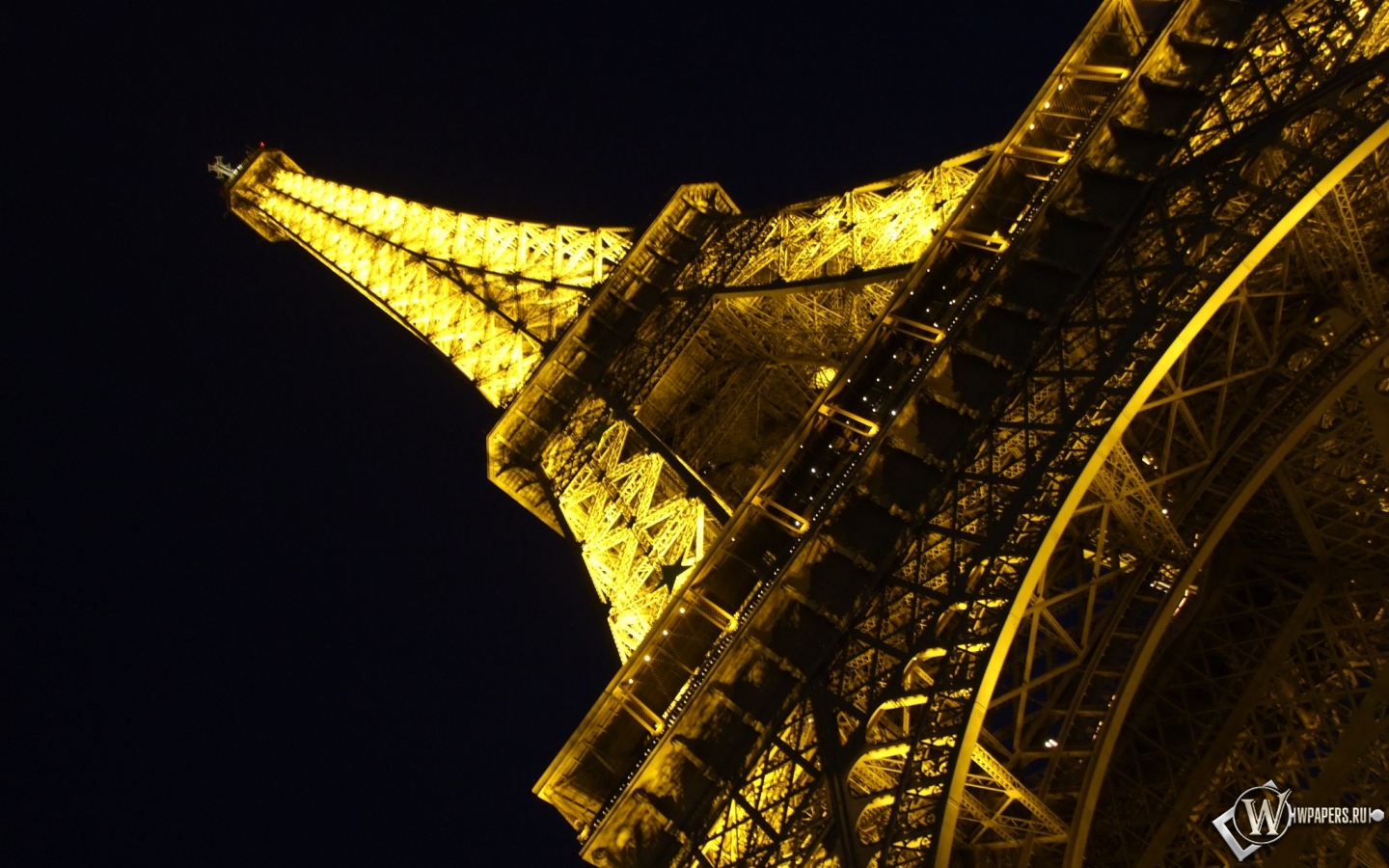 Эйфелева башня ночью 1440x900