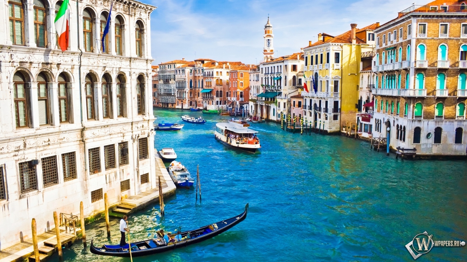 Красивый канал в Венеции 1600x900