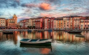 Обои Тихое утро в Венеции (Италия): Вода, Город, Лодки, Венеция, Италия, Города и вода