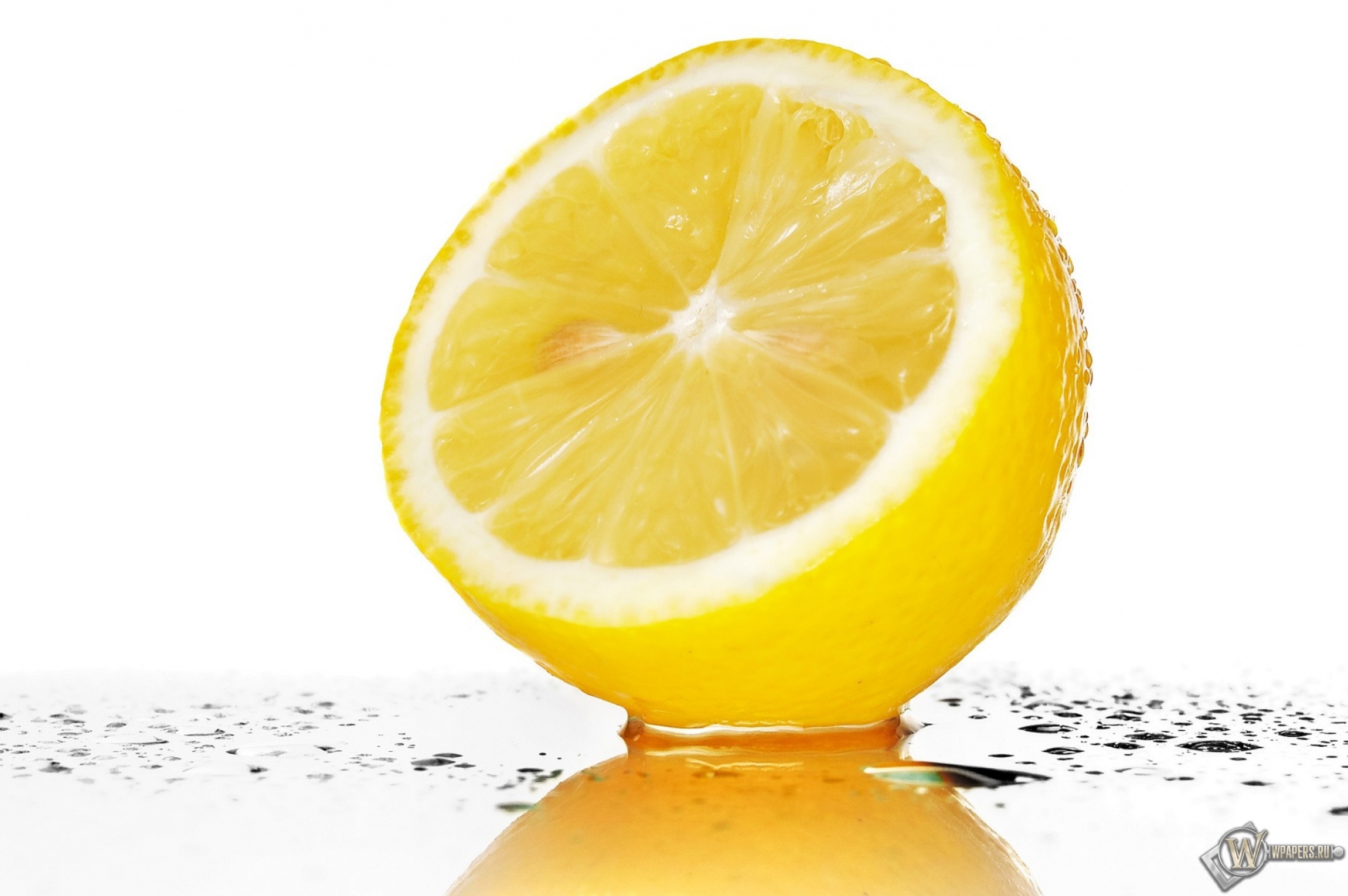 Лимон 2300x1530
