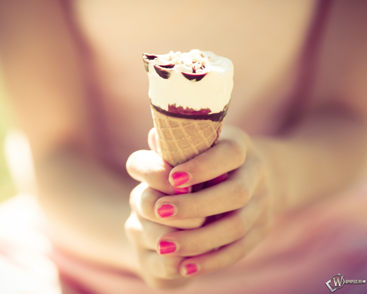 Шоколадное мороженое 1280x1024