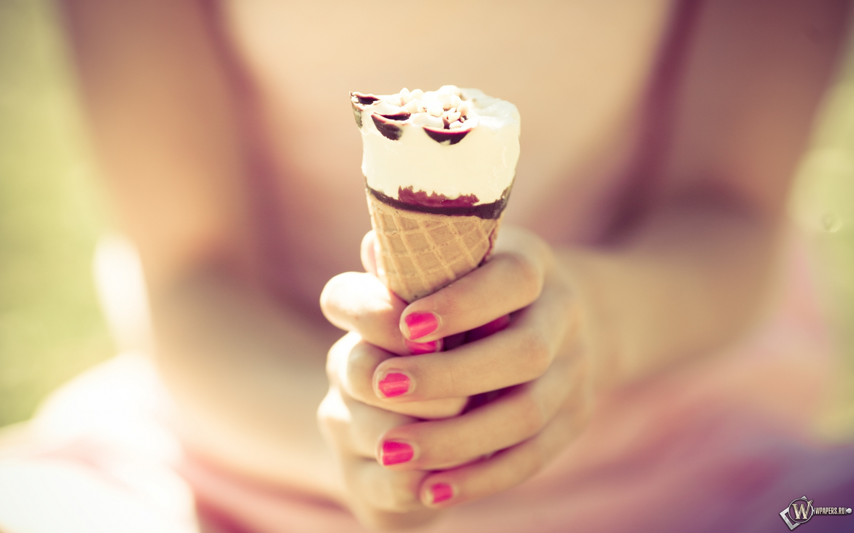 Шоколадное мороженое 2880x1800