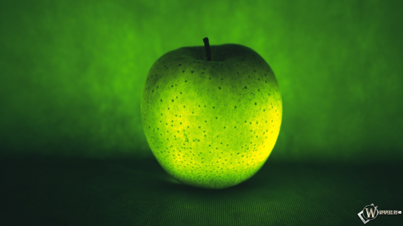 Зеленое яблоко 1280x720