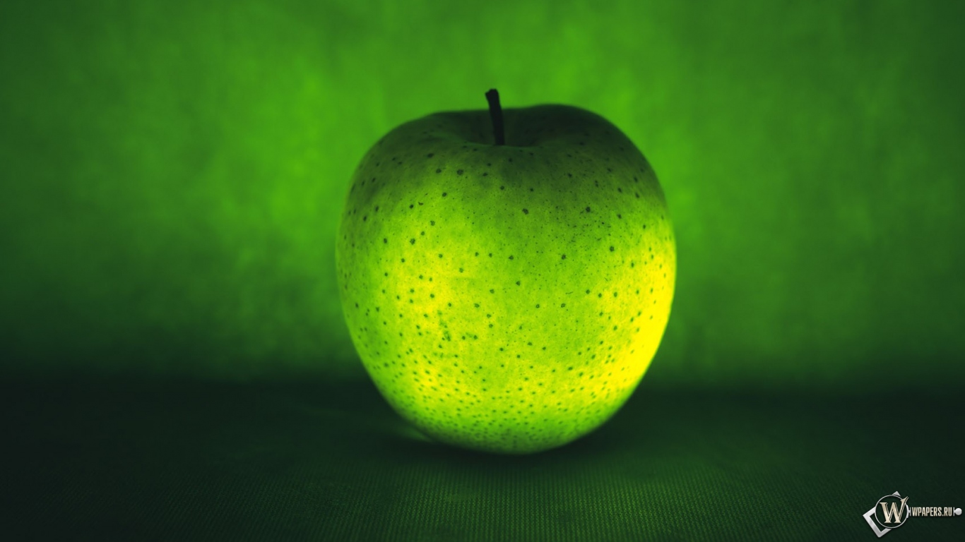 Зеленое яблоко 1366x768