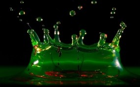 Обои Зелёный всплеск: Вода, Капли, Зелёный, Абсент, Алкоголь