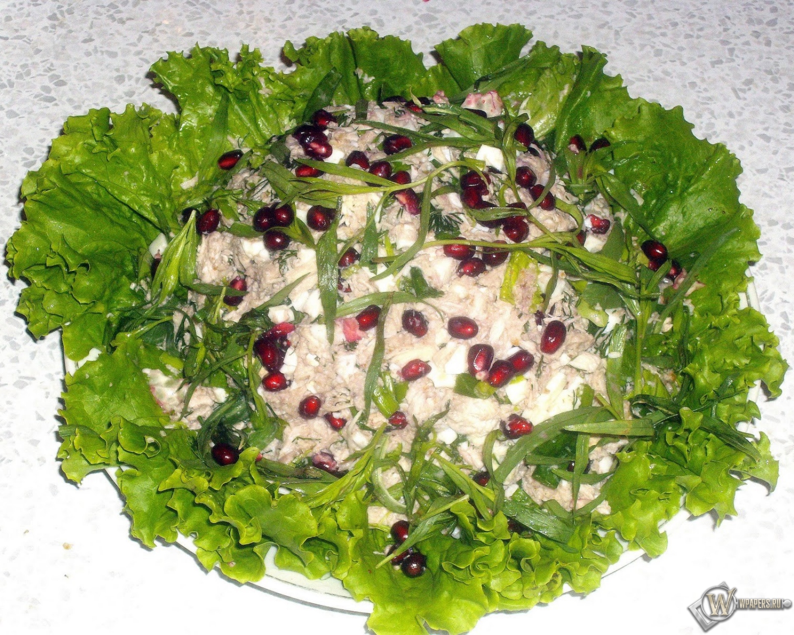 Грузинский салат с курицей 1600x1280