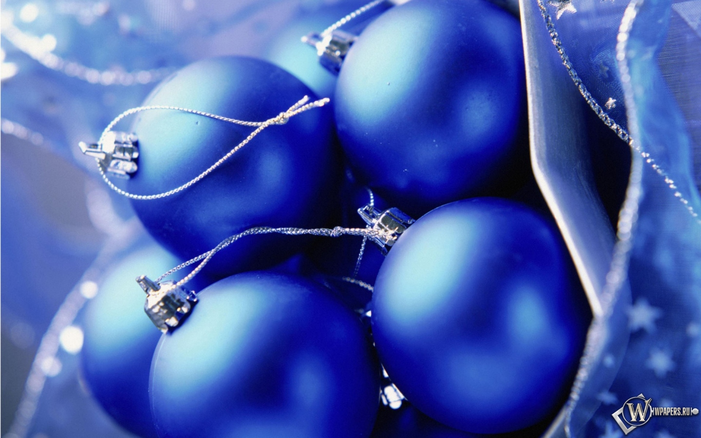 Синие шары 1440x900