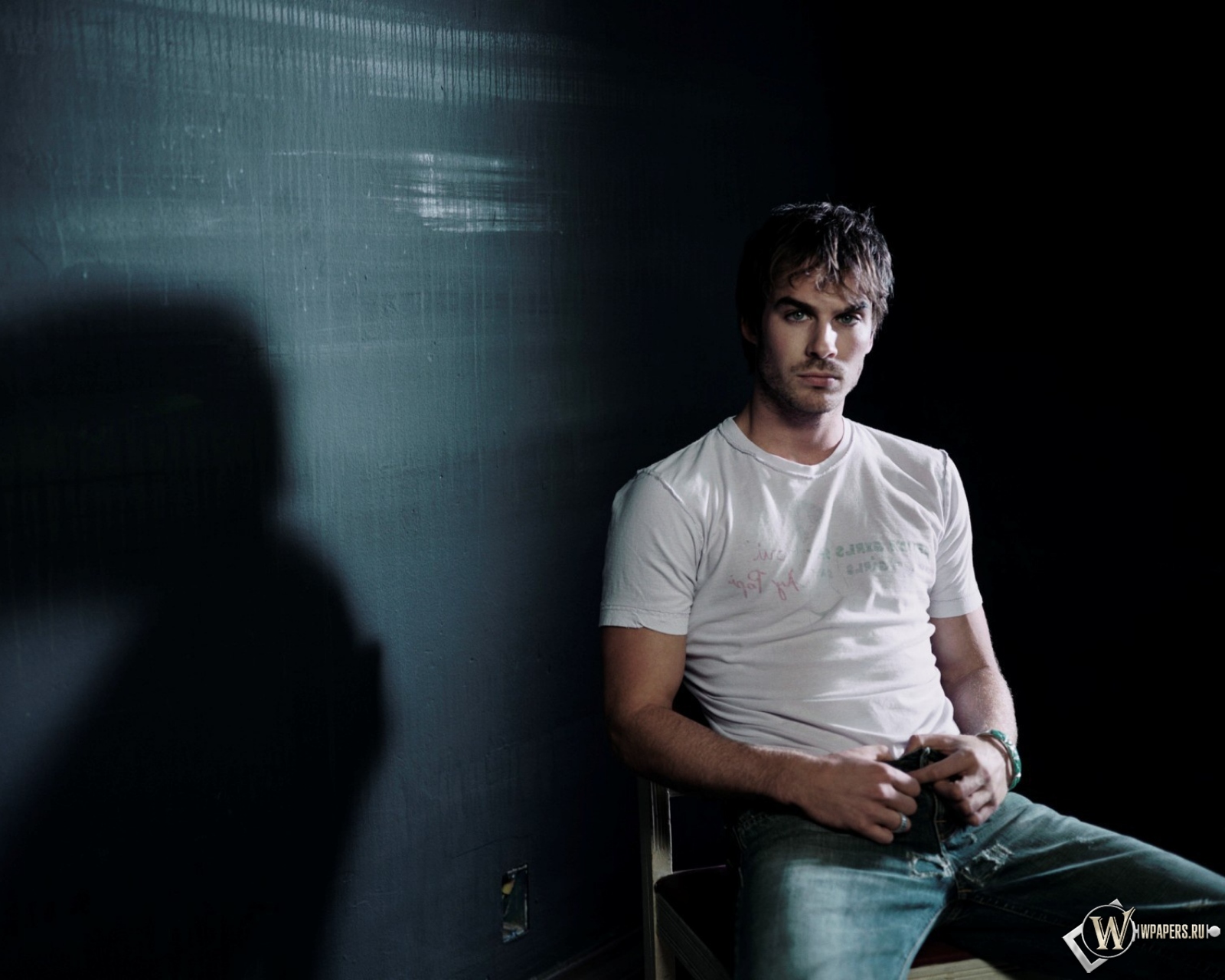 Ian Somerhalder 1600x1280