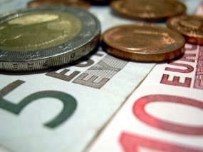 Обои Бумажные и металлические евро: Банкноты, Купюры, Деньги, Монеты, Деньги