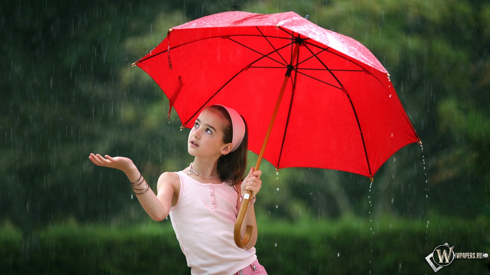 Девочка с зонтом 1600x900