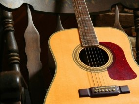 Обои Акустическая гитара: Кресло, Гитара, Музыка, Струны, Музыка