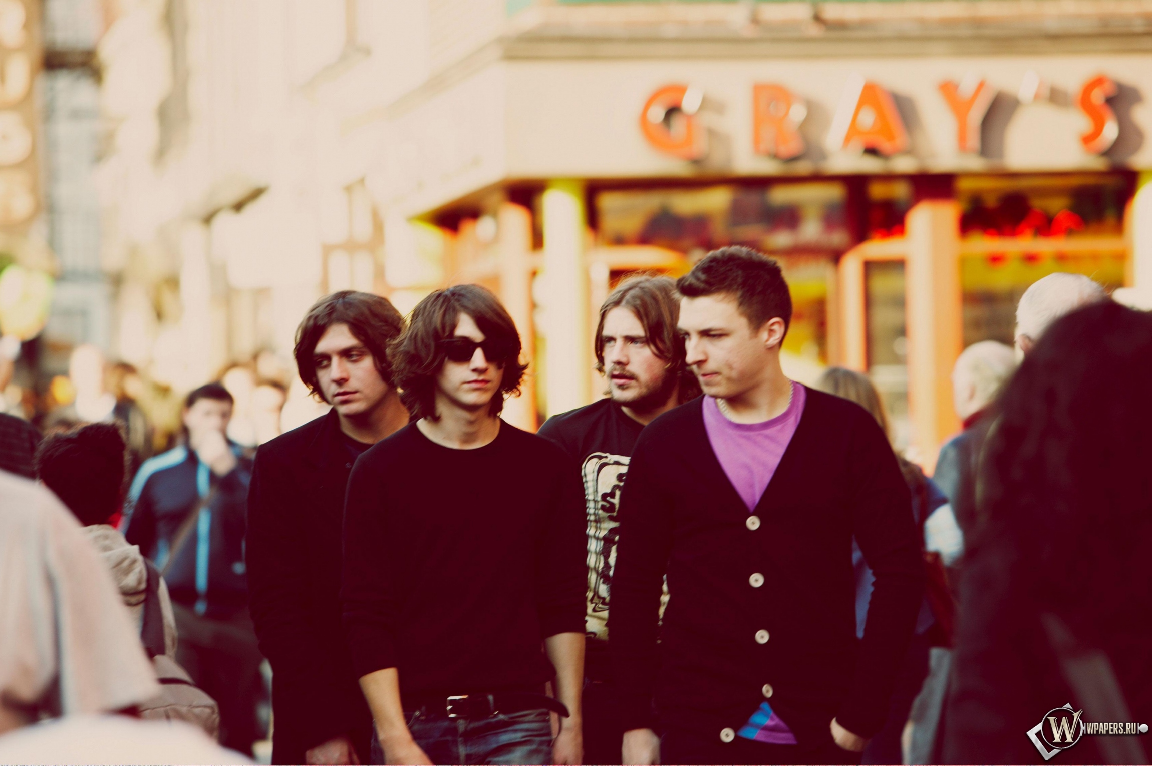 Arctic Monkeys 2300x1530