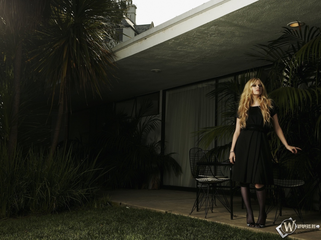 Avril  Lavigne 1024x768
