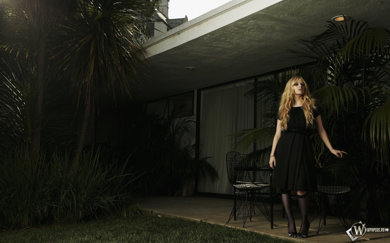 Avril  Lavigne 1280x800