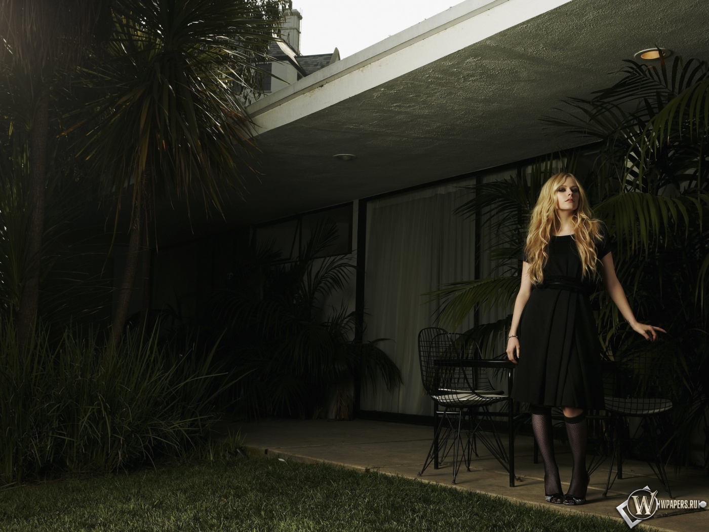Avril  Lavigne 1400x1050