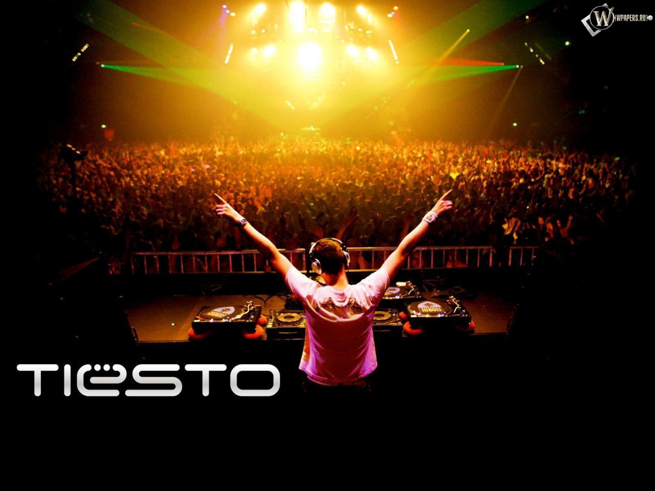 DJ Tiesto 1280x960