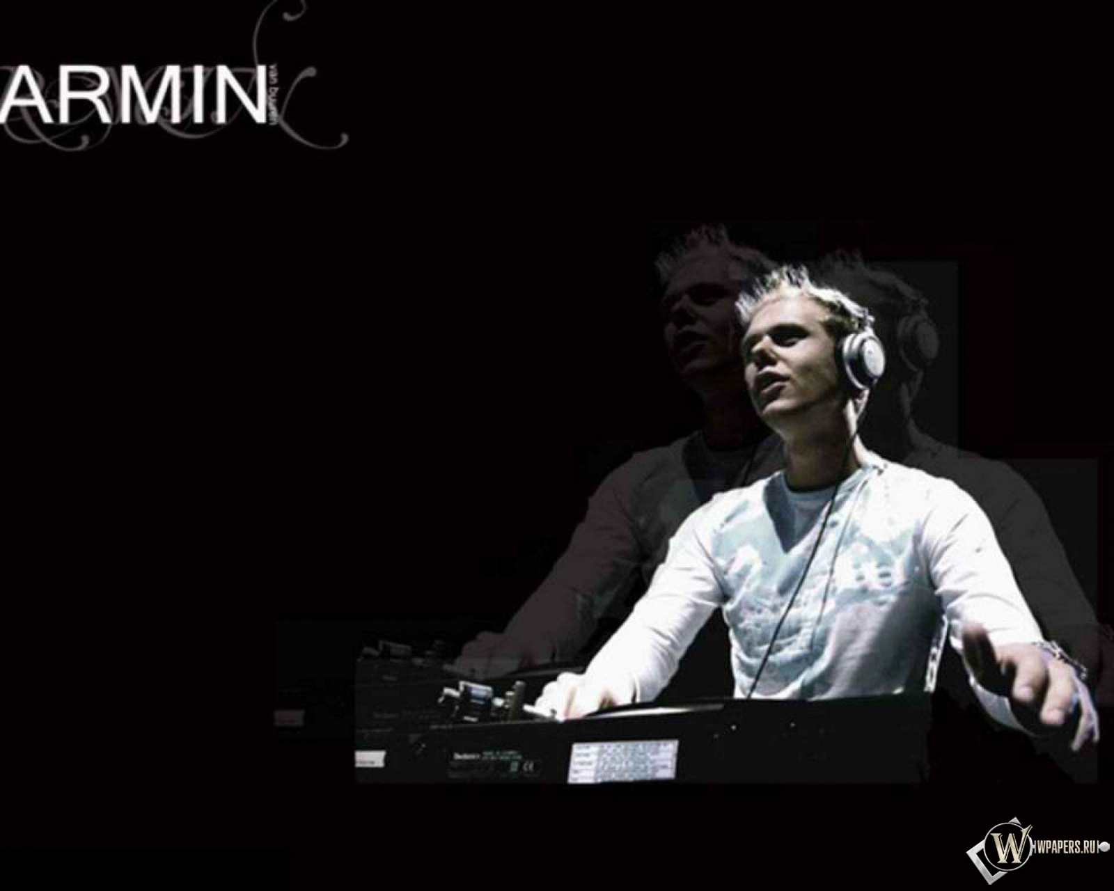 Armin 1600x1280